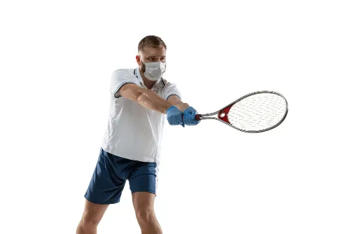 can tennis players wear gloves