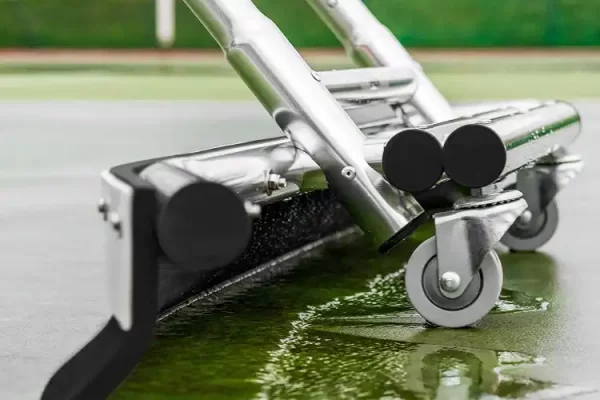 How to squeegee a tennis court